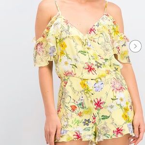 Parker Yellow Cold-Shoulder Floral Ruffled Romper. Size XS.